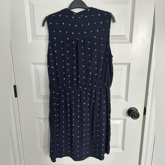 GAP  Sundress - Picture 2 of 4